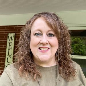 Meet your Posher, Angela